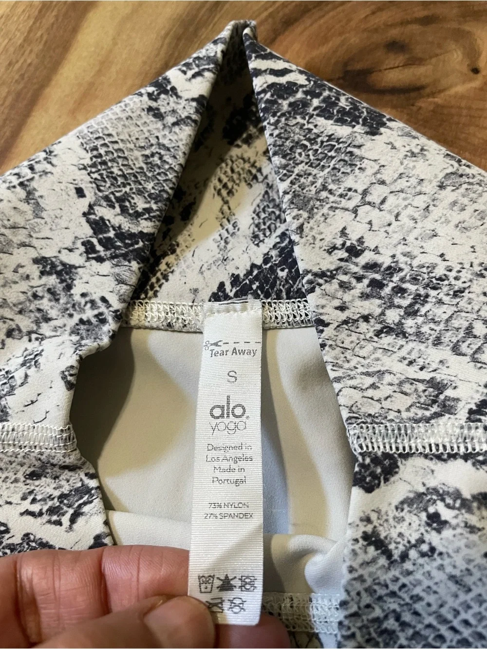 ALO Yoga High-Waist Vapor Biker Shorts Python Snake Print  Size S